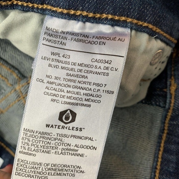 Levis Jeans Sz 18 36x27 Skinny‎ Stretch Dark Wash High Rise Signature Distressed - Picture 6 of 10